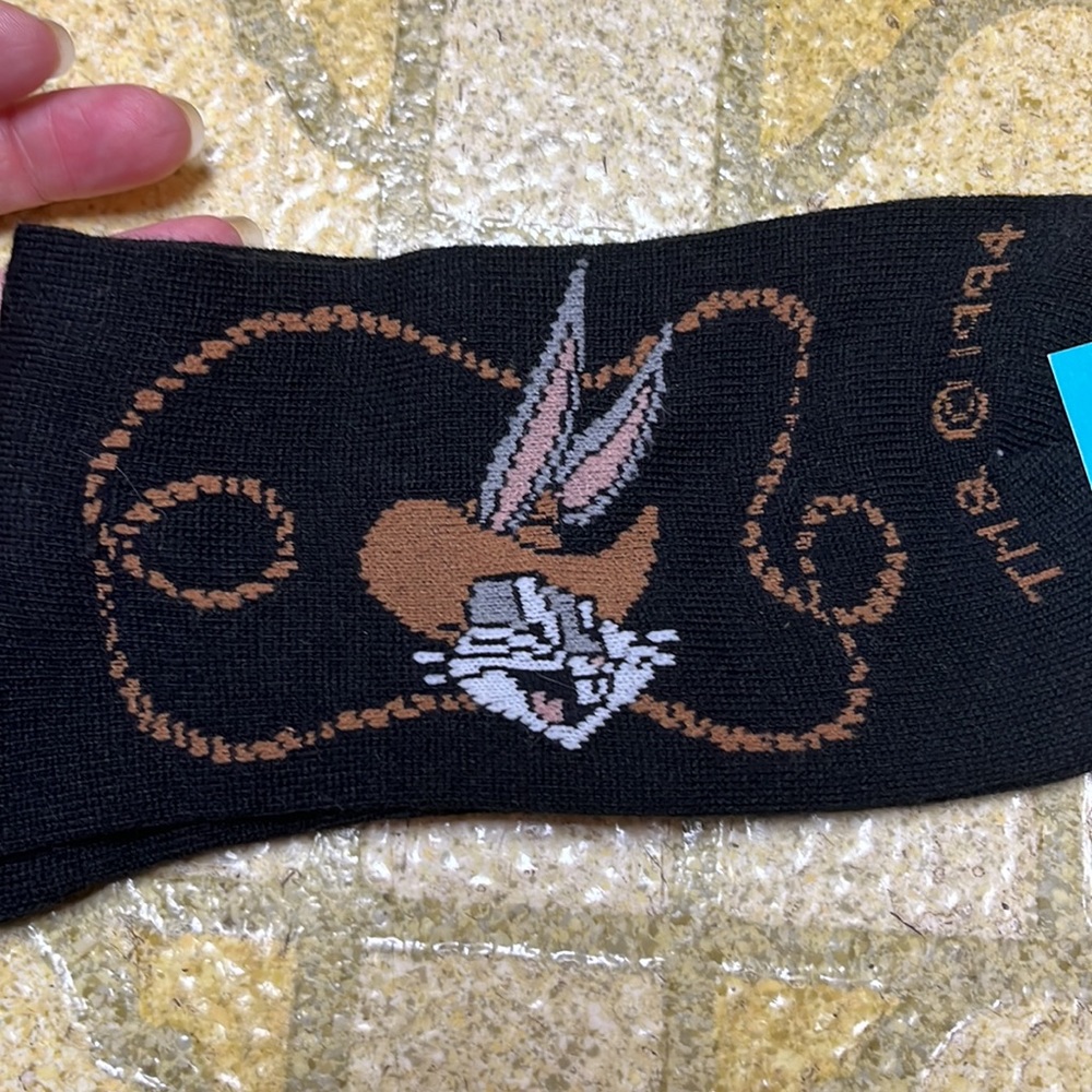 Two pairs brand new novelty socks - Picture 8 of 8